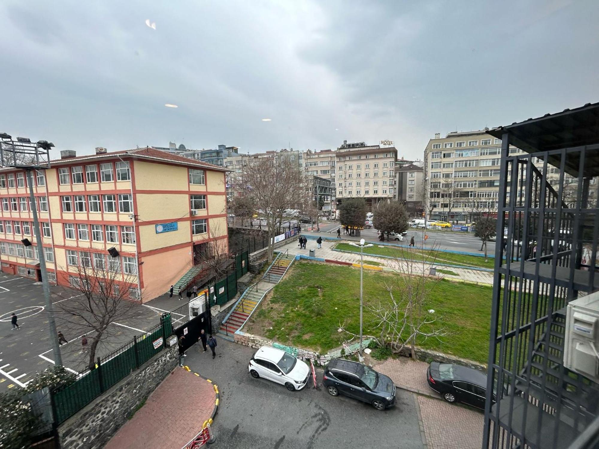 Hira Hotel — Photos 1